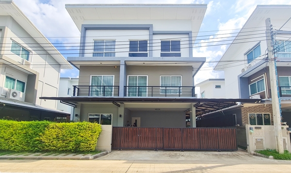 ขายบ้านเดี่ยว 3 ชั้น คาซ่า พรีเมี่ยม ราชพฤกษ์-พระราม 5