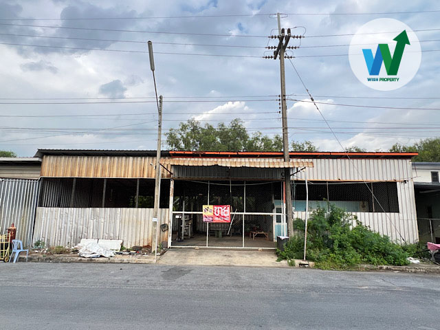 ขายที่ดินพร้อมสิ่งปลูกสร้าง ขนาด 60.3 ตร.ว นิคมอุตสาหกรรมนวนคร คลองสี่ นวนครตลาดโรงเกลือ