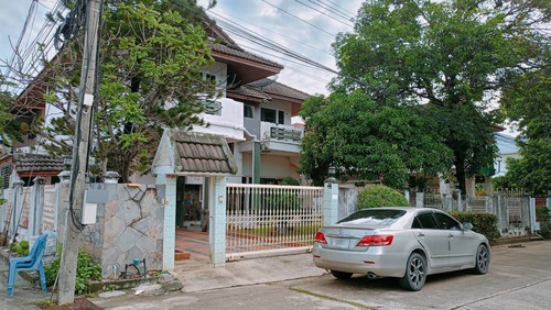 บ้านเดี่ยว