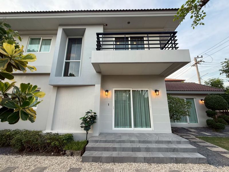 บ้านเดี่ยว หลังมุม ลําลูกกา คลอง 5 เช่า 4ห้องนอน  3ห้องน้ำ