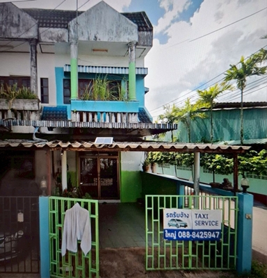 ขายทาวน์หลังมุม   20.2 ตร.วา 2 ชั้น 2นอน 2 น้ำ 1 โถง  ครัว  ที่จอดรถ  ใกล้ตลาด ท่าใหม่ ( 400 ม)  ขาย