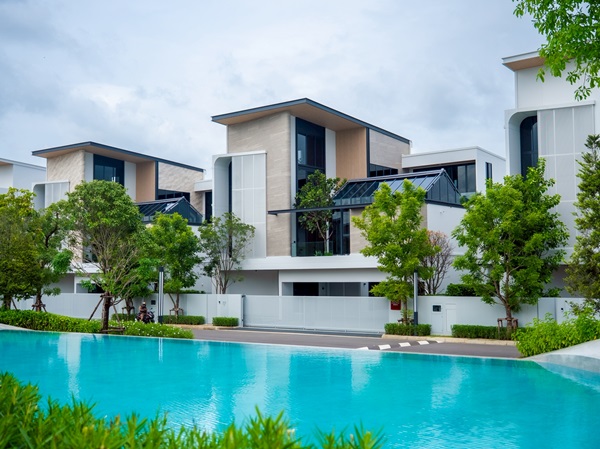 VIVE กรุงเทพกรีฑา โครงการบ้านเดี่ยว 3 ชั้น พร้อมลิฟต์ส่วนตัว 4 ห้องนอน 6 ห้องน้ำ ราคาพิเศษ