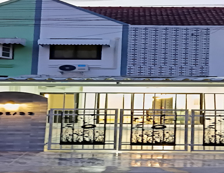 ลด1แสน3ห้องนอนขายหมู่บ้านรัตนาวดีถนนจันทองเอี่ยมใกล้สถานีคลองบางไผ่ 