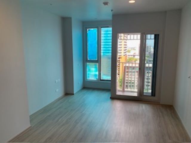 คับเจอร์ ทองหล่อ 