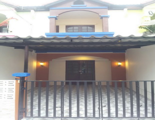 ขายหมู่บ้านช.รุ่งเรือง6ที่20วา4ห้องนอนใกล้เทศบาลบางบัวทอง  