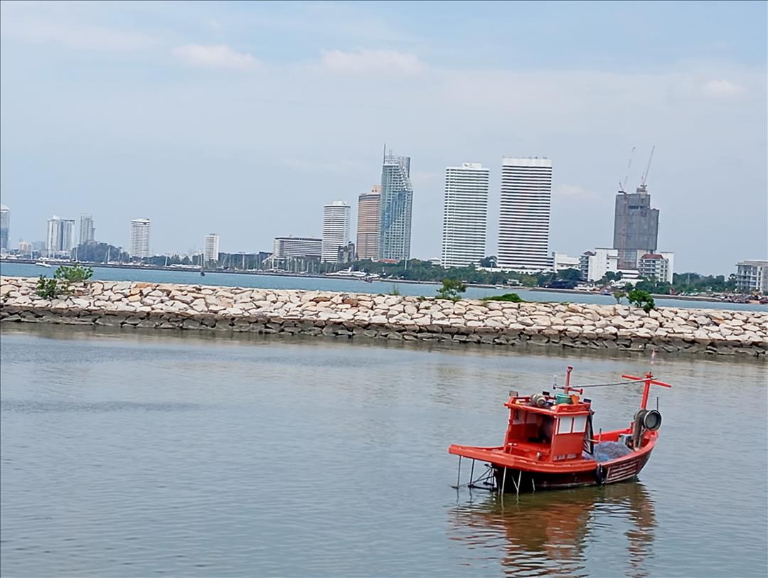 ขายคอนโดใกล้หาด นาจอมเทียน แต่งครบพร้อมอยู่