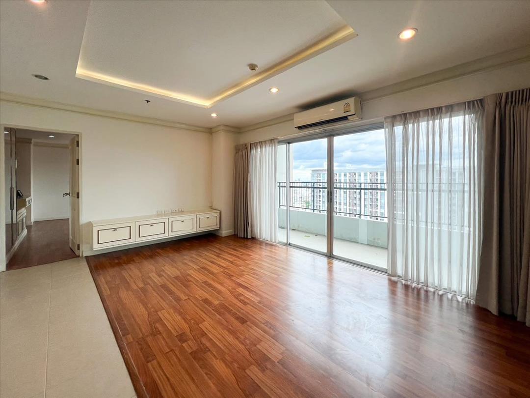 ธนา อาร์เคเดีย