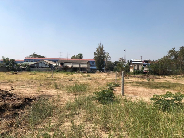 ขายที่ดินถมแล้ว 147 ตรว อยู่ในย่านชุมชน ลานกระบือ กำแพงเพชร ราคาขาย 1,600,000 บาท