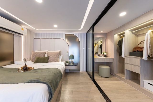 ออริจิ้น เพลส เพชรเกษม