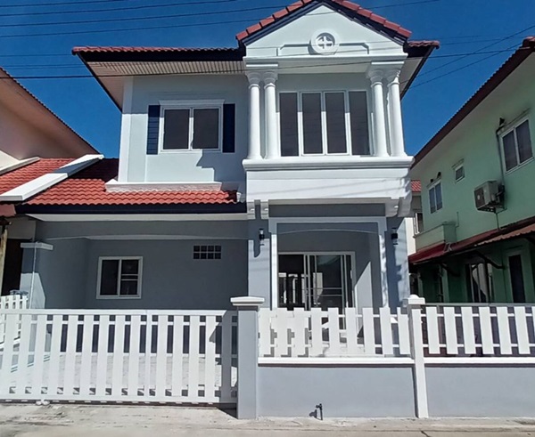 ขายบ้าน ขายด่วน! บ้านแฝด 2 ชั้น 3 ห้องนอน 2 ห้องน้ำ เนื้อที่ 35 ตรว. ใกล้ ม.มหิดล แม็คโคร และเซ็นทรัลศาลายา 