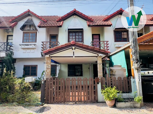ขายทาวน์เฮ้าส์หมู่บ้านนครทองปาร์ควิว 2 ไทรน้อย ราคาล้านต้นๆ
