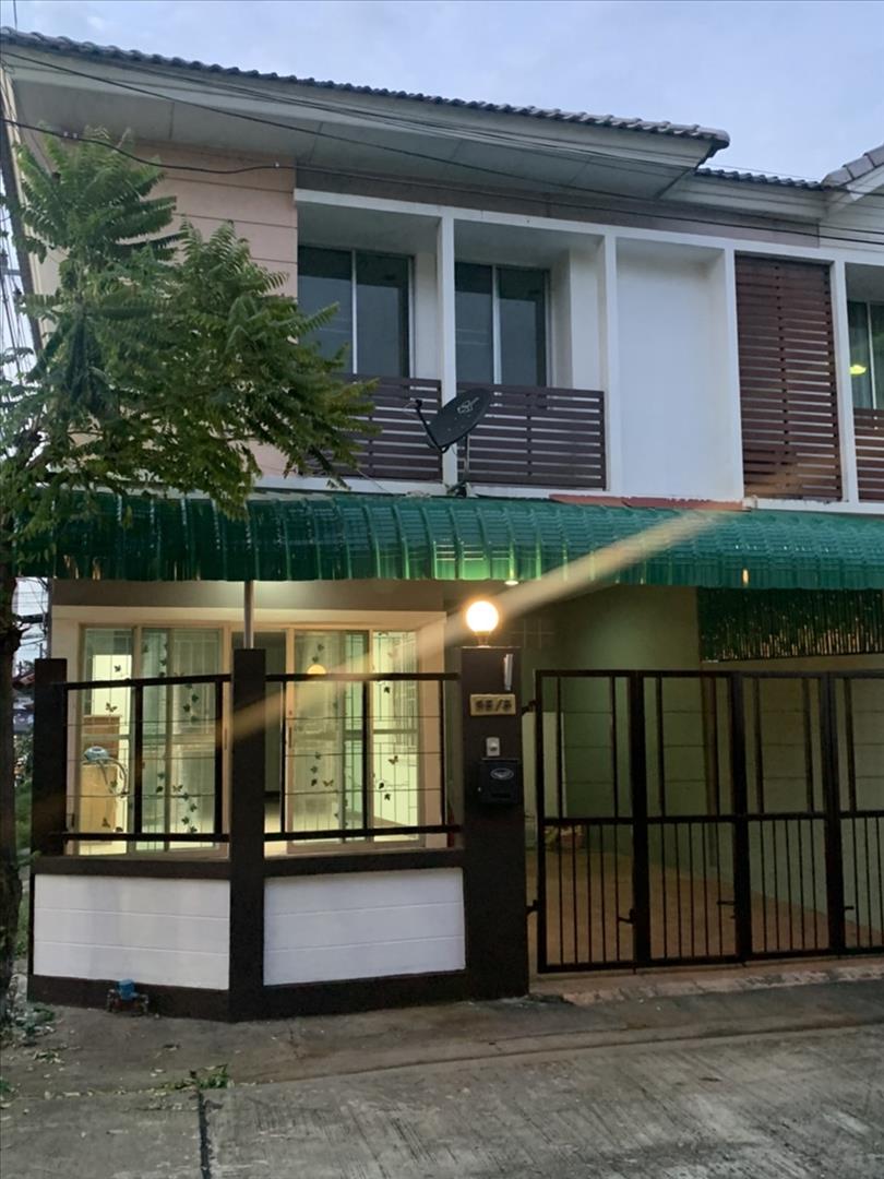  ให้เช่า ทาวน์เฮ้าส์ 2 ชั้นหลังมุม ม.อาเคเดีย พาร์ควิลล์ รามคำแหง-ร่มเกล้า บ้านสวยสภาพดี 