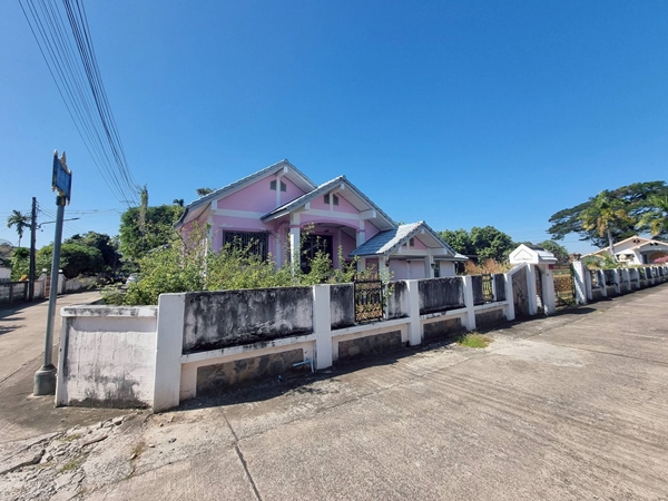 R042-001 ขายบ้านพร้อมที่ดิน 220 ตรว ต.แสนสุข  อ.เมือง จ.อุบลราชธานี เพียง 3.5 ล้านบาทเท่านั้น