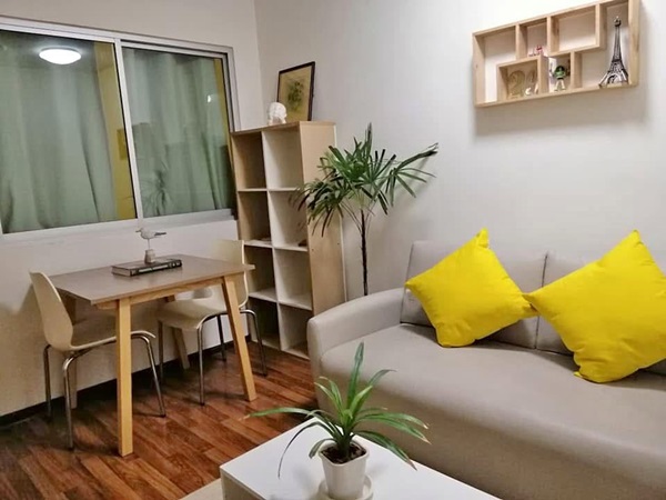 เช่าคอนโดมิเนียม ให้เช่า คอนโด ยู รัชโยธิน ห้องริม วิวสระน้ำ ชั้น 8 บนสุด เฟอร์พร้อมอยู่ Tel 0626599246