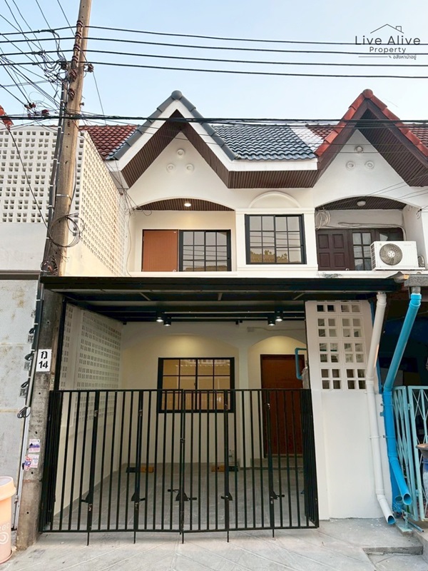 ขายทาวน์เฮาส์ 2 ชั้น NexHaus44 ปากซอยอ่อนนุช 44 เดินทางเข้าโซนทองหล่อ พระราม 9 รีโนเวทใหม่ทั้งหลัง