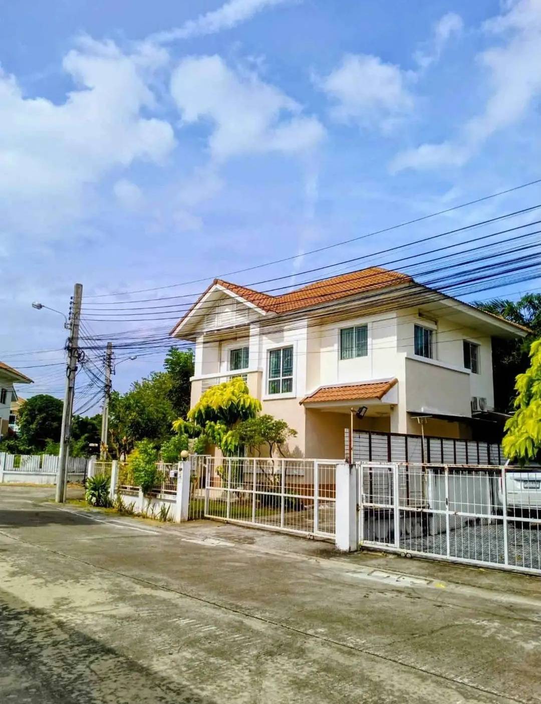 H 950 ให้เช่า บ้านเดี่ยว 2 ชั้น ม.แลนซีโอ รามคำแหง – วงแหวนฯ (มิสทีน) สภาพดี มีเฟอร์นิเจอร์ พร้อมอยู