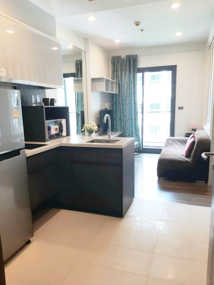 วายน์ สุขุมวิท