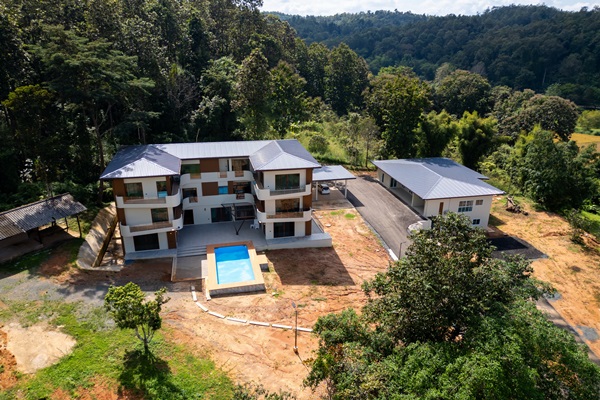 ขายที่ดิน ขายที่ดิน พร้อมอาคาร วิวทะเลหมอก ทำเลศักยภาพ ดอยสะเก็ด – เชียงใหม่ บนเนื้อที่ 5 ไร่กว่า