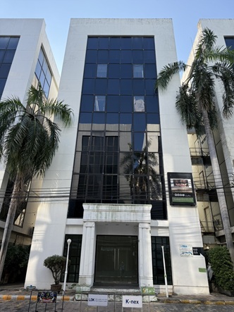 ให้เช่าตึกสำนักงาน 6 ชั้น วิสุทธานี ลาดพร้าว101/3 Line ID@757zwvfy