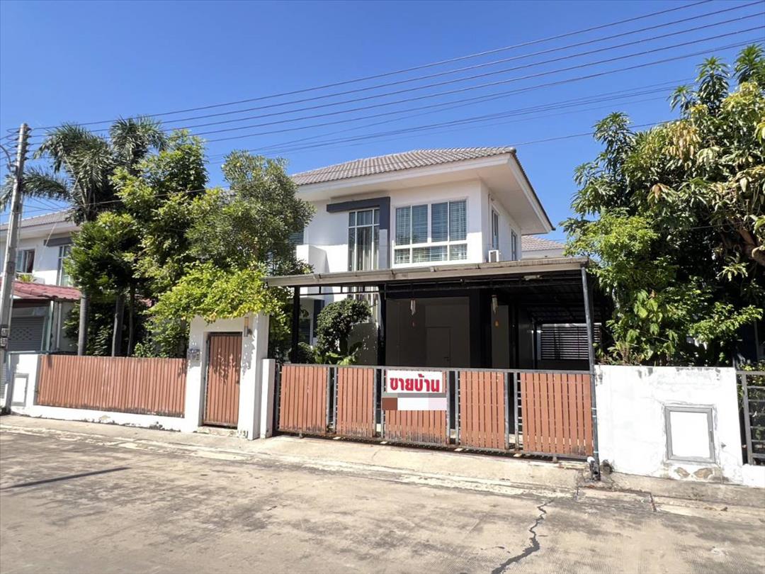 หมู่บ้านสุขุมวิทพาร์ค มอเตอร์เวย์บางปะกง