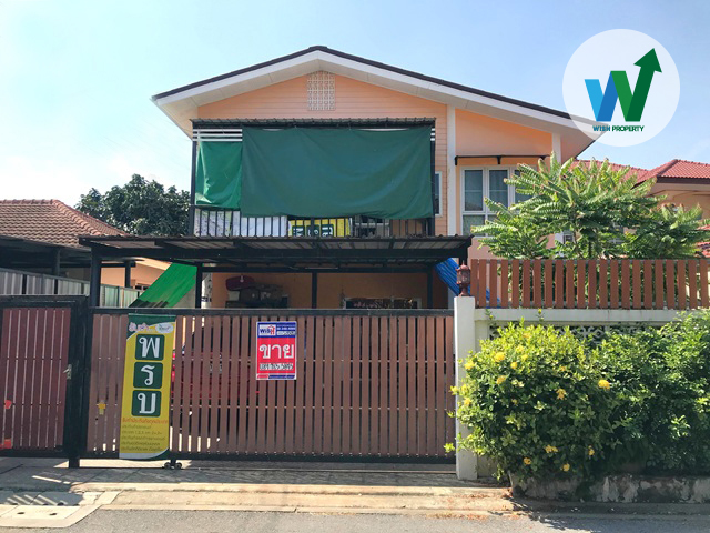 ขายบ้านเดี่ยว 42 ตร.ว. หมู่บ้านพลายรัตนะ 42 ตร.ว. 2 ห้องนอน 2 ห้องน้ำ 3 แอร์ 2 ที่จอดรถ ใกล้ตลาด