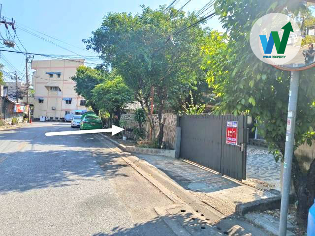 For Rent/ Land with Detached House Amornphan Nakhon Village  for 3 Bedrooms