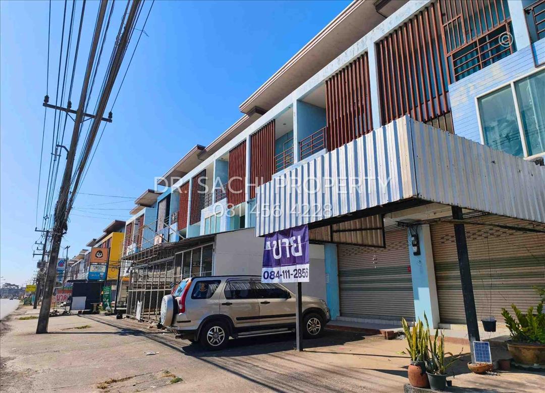 ขายอาคารพาณิชย์ หน้า ม.แม่ฟ้าหลวง 2 ชั้นครึ่ง ทำเลเหมาะทำธุรกิจ  อ.เมือง จ.เชียงราย