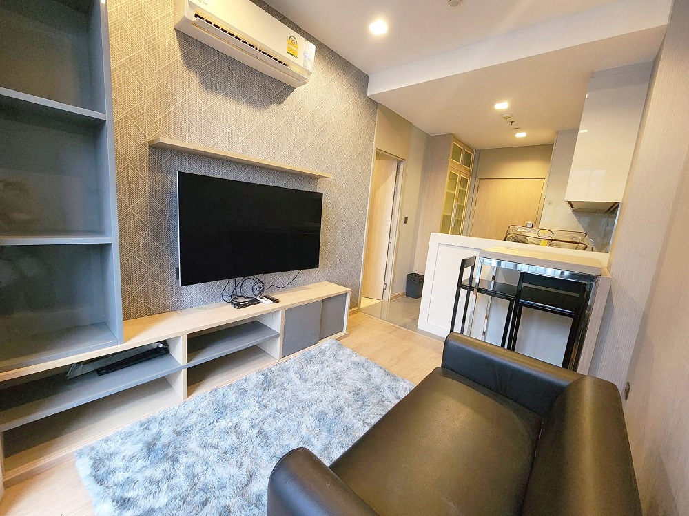 เอ็ม ทองหล่อ 10