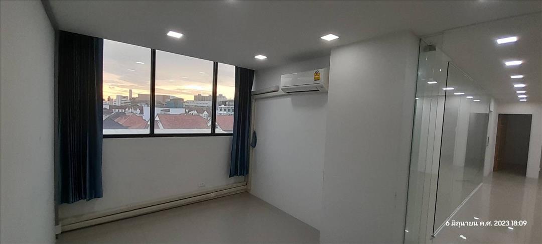 office for rent 250-300 บ./ตร.ม ขนาด 100-400/ ใกล้ BRT ถ.นนทรี. นราธิวาส. เดินทางสะดวกมาก