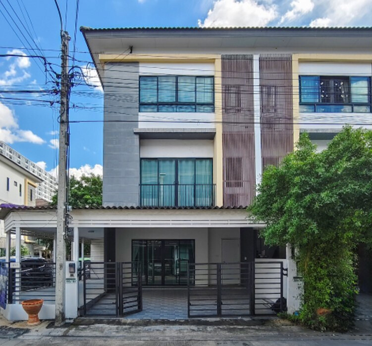 เดอะคอนเนคอัพ 3 รัตนาธิเบศร์ 17