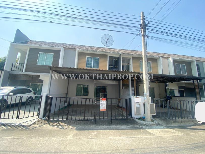 ทาวน์โฮม อารียา เดอะ คัลเลอร์ส พรีเมี่ยม วงแหวน-ราชพฤกษ์ บางบัวทอง