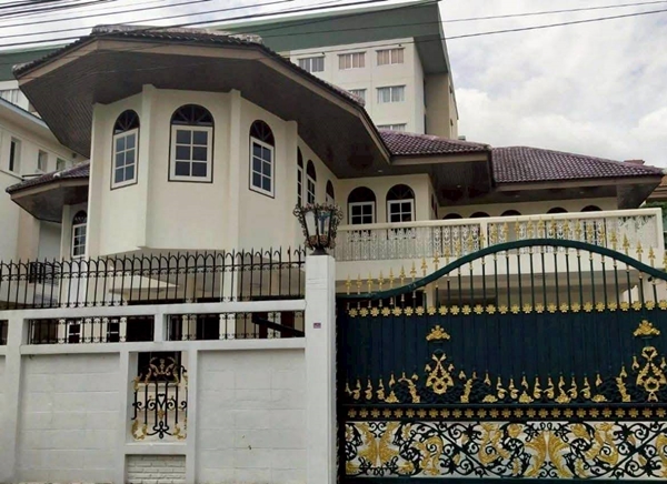 ขายบ้านเดี่ยวหลังใหญ่  155 ตรว. หมู่บ้านอัมรินทร์นิเวศน์ 1  ใกล้เซ็นทรัลรามอินทรา ใกล้รถไฟฟ้า2 สาย  