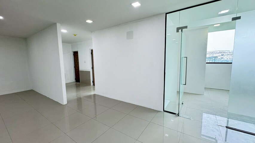 อาคารแอทแอเรีย