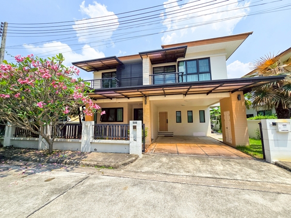 ขาย บ้านเดี่ยว มบ.คีรีราชา เก้ากิโล ศรีราชา ขนาด 205ตรม. 3 ห้องนอน ตกแต่งสวย เฟอร์นิเจอร์ครบ พร้อมอย