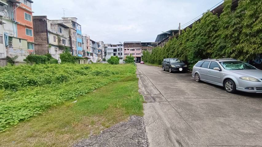  ขายที่ดิน ทำเลสวย ติดถนนพระราม 2