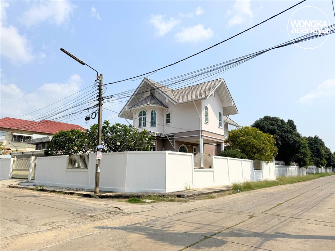 หมู่บ้านเมืองทอง 4