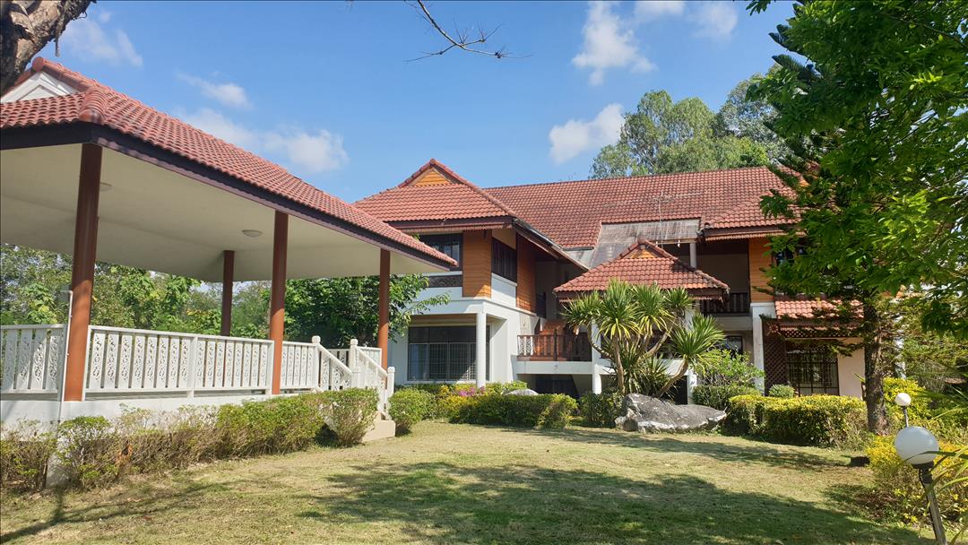 บ้านเรือนไทยประยุกต์ 