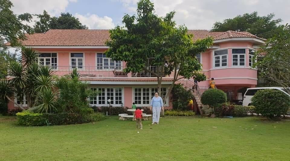 บ้านพักหลังใหญ่ในอ้อมกอดเขา@ปากช่อง