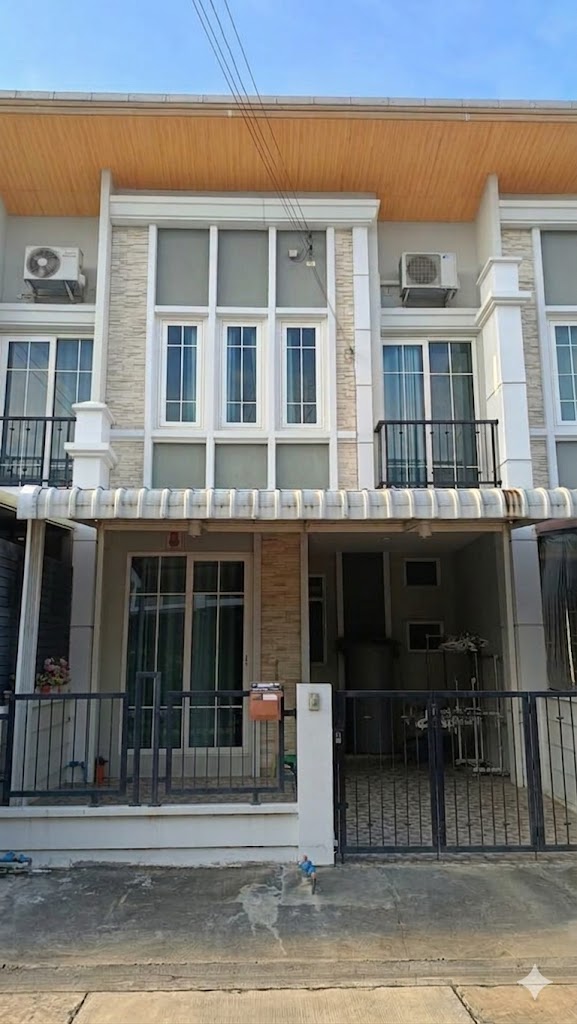 เช่าทาวน์โฮม นวมินทร์ 42 โครงการ โกลเด้น ทาวน์ 2 ลาดพร้าว-เกษตร นวมินทร์