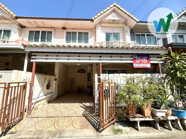 ทาวน์เฮ้าส์ 2 ชั้น ทำเลดี ราคาถูก ขนาด 21 ตร.ว. หมู่บ้านเปี่ยมสุข พระนั่งเกล้า