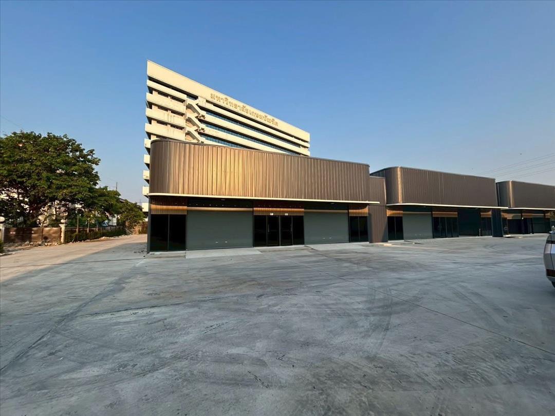 โกดัง พัฒนาการ 25