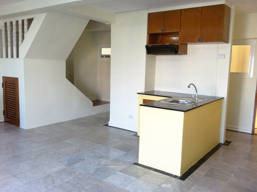 ทองหล่อ ทาวเวอร์