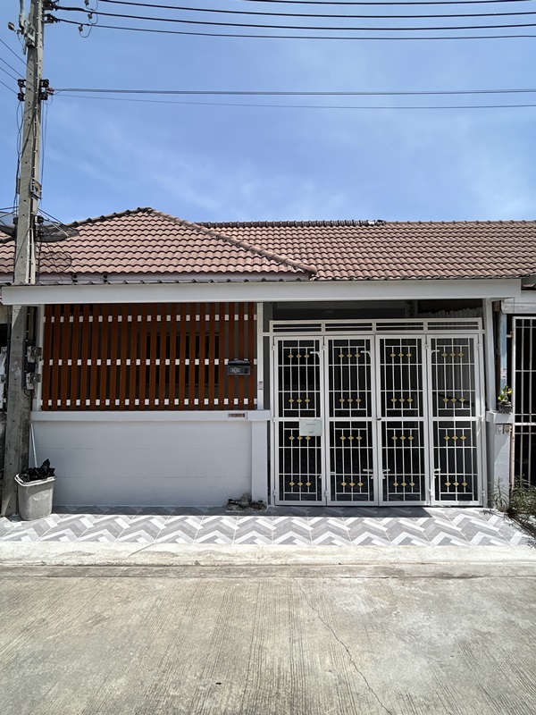 ทาวน์เฮ้าส์ รีโนเวทใหม่ ให้เช่า ม.นิราวิลล์ ฝั่งตรงข้าม สวนอุตสาหกรรม จงสถิตย์ ใกล้ซอย บางบอน 5 