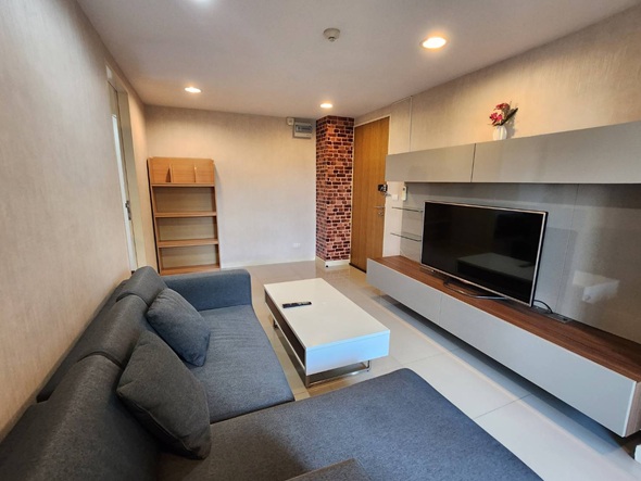 ซีนิธ เพลส สุขุมวิท42 