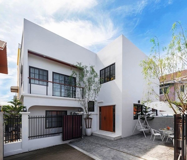 ให้เช่าบ้านหรูหรา 2ชั้นรัชดาใกล้ MRTห้วยขวาง ซอยประชาสงเคราะห์ ขนาด60 ตรวใช้สอย500ตรม5 ห้องนอน3 ห้อง