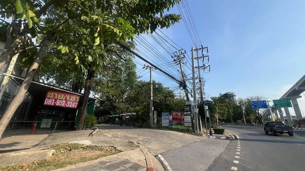 R69-22ขายถูกที่ดิน203 ตรว.ซอยศรีนครินทร์15(รินลดา)ใกล้รถไฟฟ้าสายสีเหลืองถนนซอยกว้าง8เมตร ที่ดินถมแล้