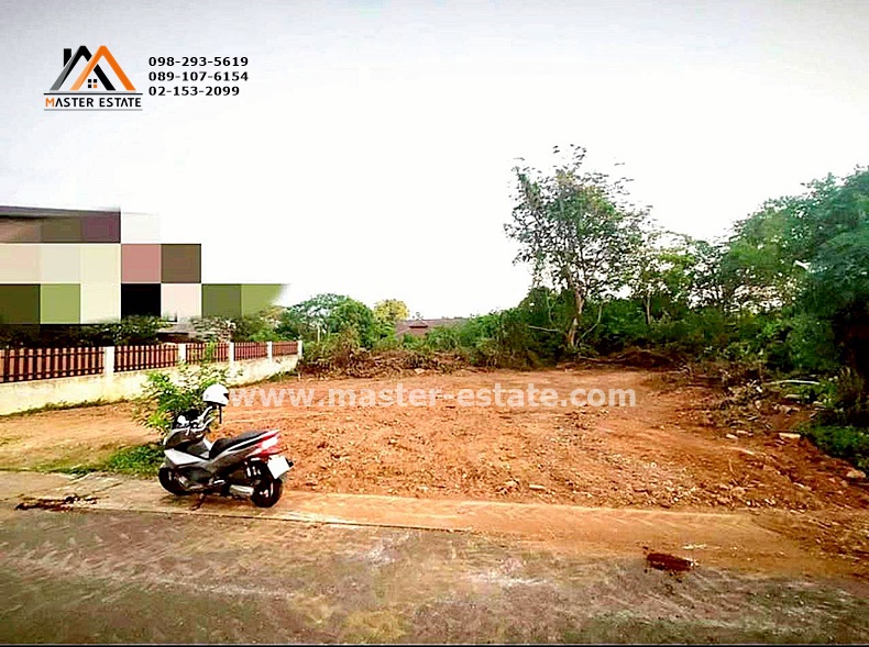 ในหมู่บ้านสหกรณ์ เคหสถาน ราชนาวี 1