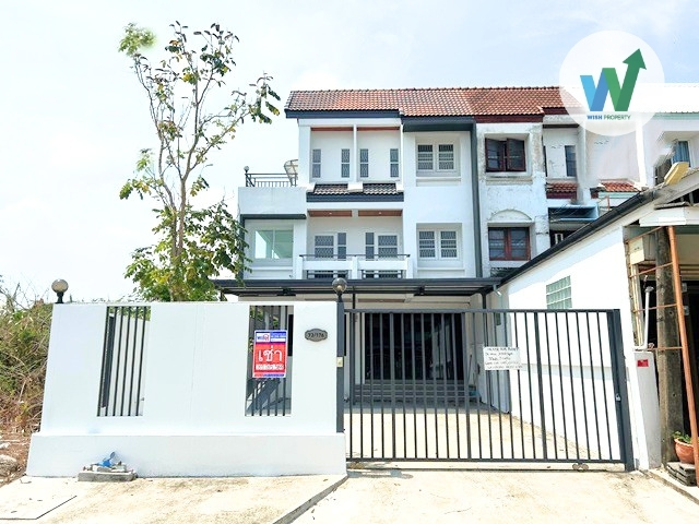 หมู่บ้านเมืองเอก