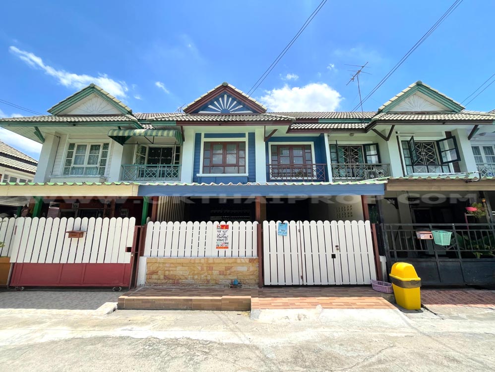 Baan Pruksa 14 B Bangbuathong