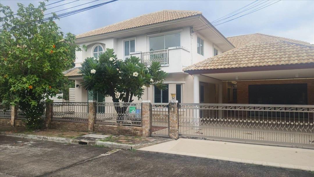 ขายบ้านเดี่ยว ชวนชื่นซิตี้ วัชรพล 4 ห้องนอน 3 ห้องน้ำ 170 ตรม. ฮวงจุ้ยดี บ้านเลขที่มงคล